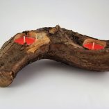 tronco-cedro-2-velas-vermelhas-foto-2