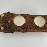 tronco-pinheiro-2-velas-brancas-foto-2