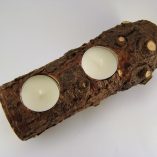 tronco-pinheiro-2-velas-brancas-foto-4